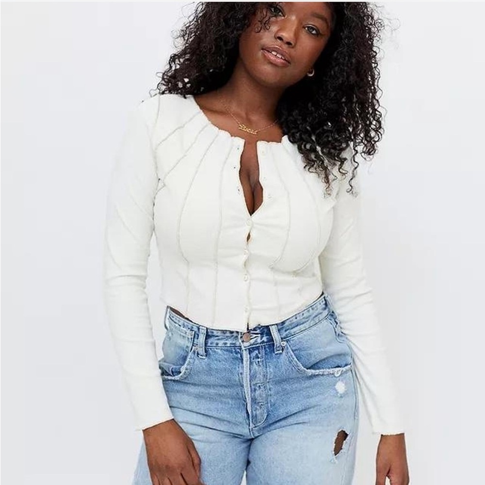UO Drea Seamed Cropped Cardigan